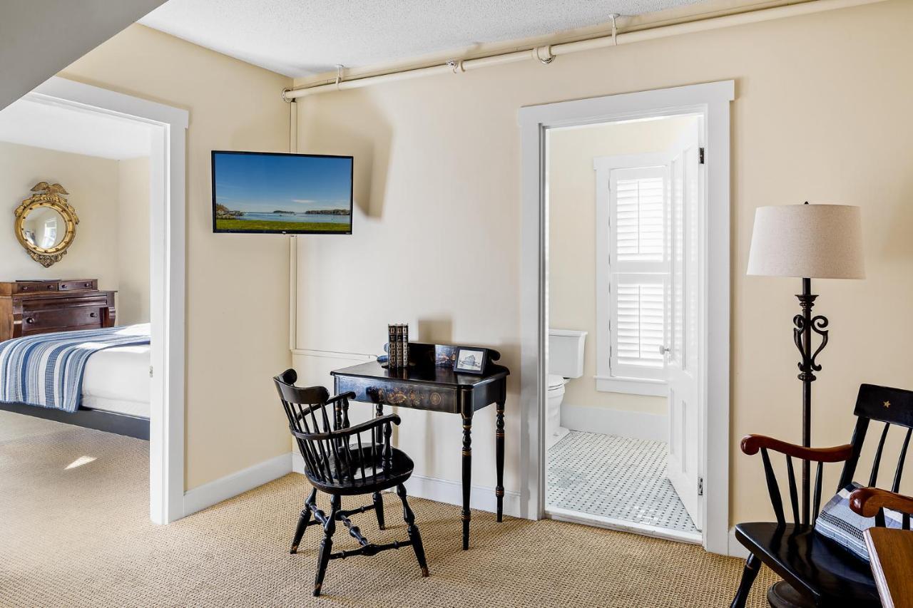 East Wind Inn & Suites Tenants Harbor Buitenkant foto